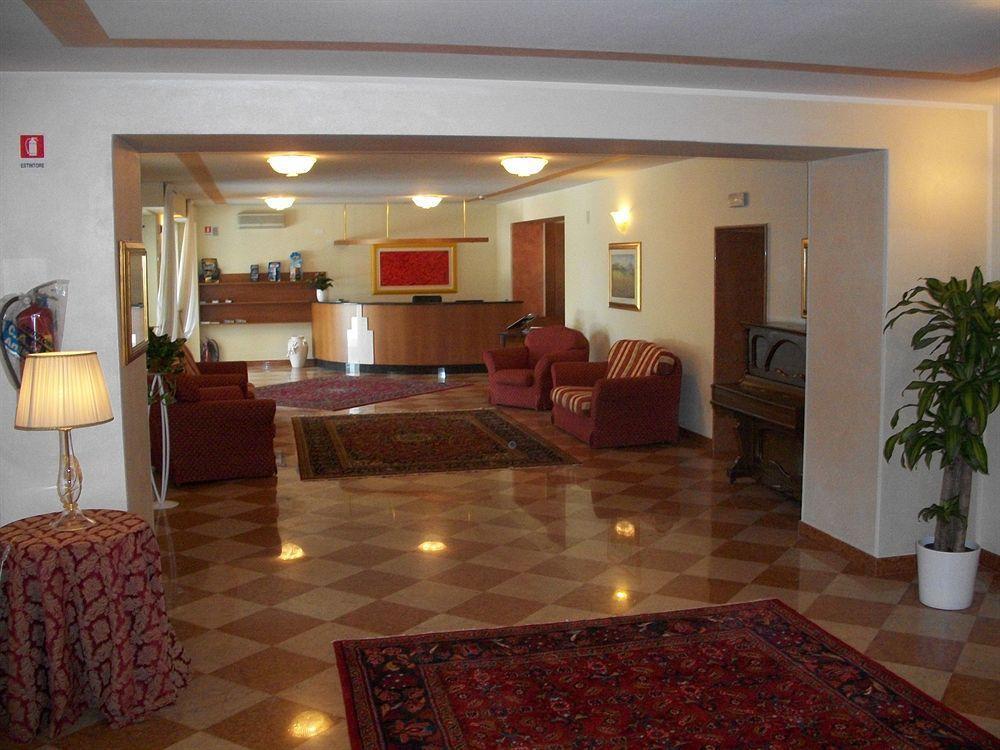 Hotel Olioso Peschiera del Garda Exterior photo